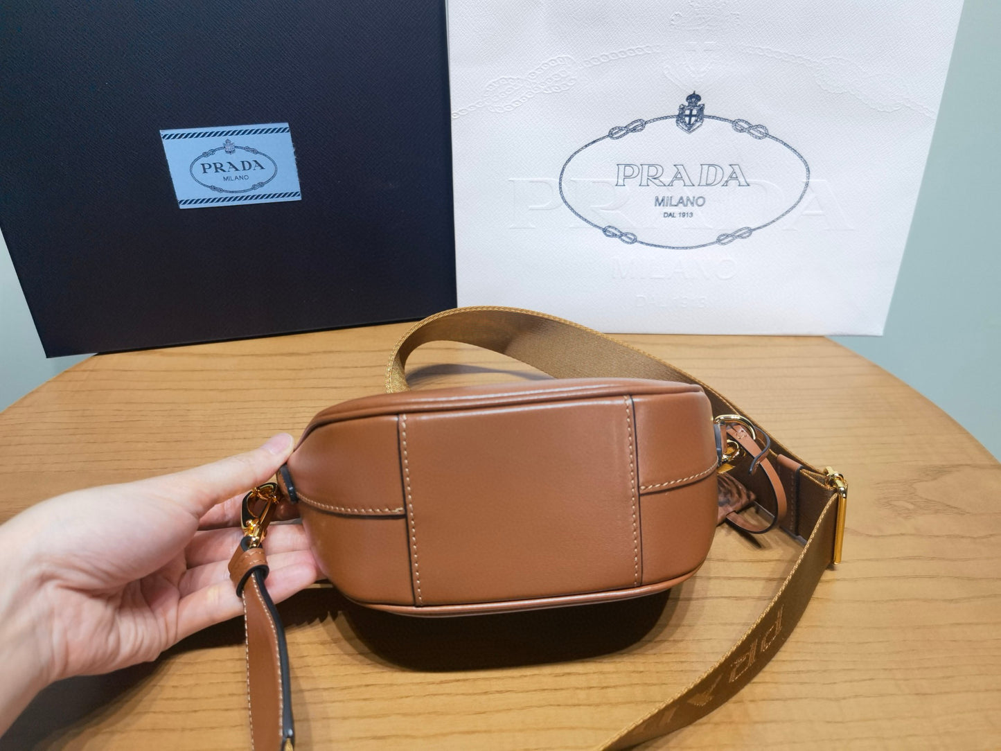 Prada Shoulder Bag 18x15x8cm