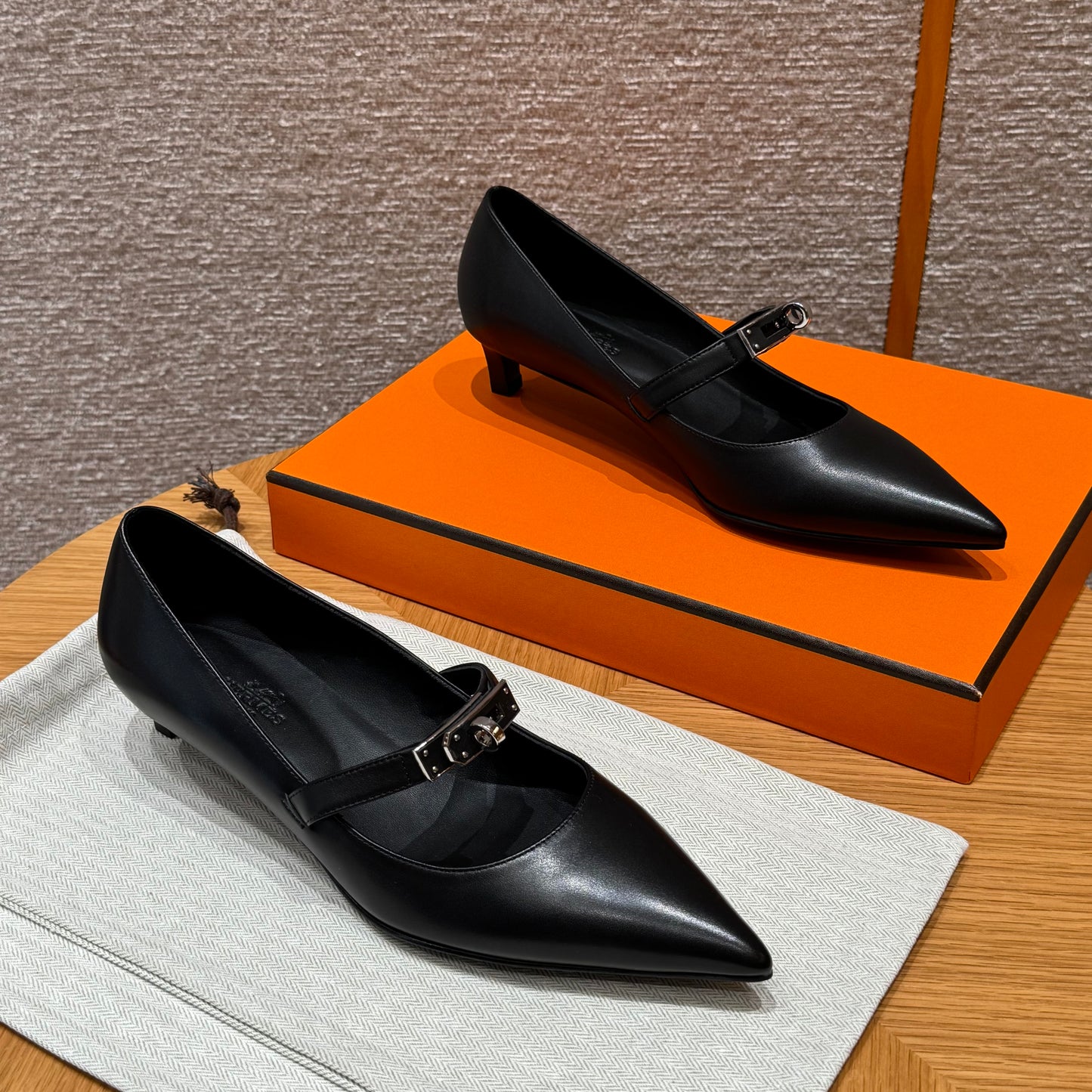 Hermes Heels