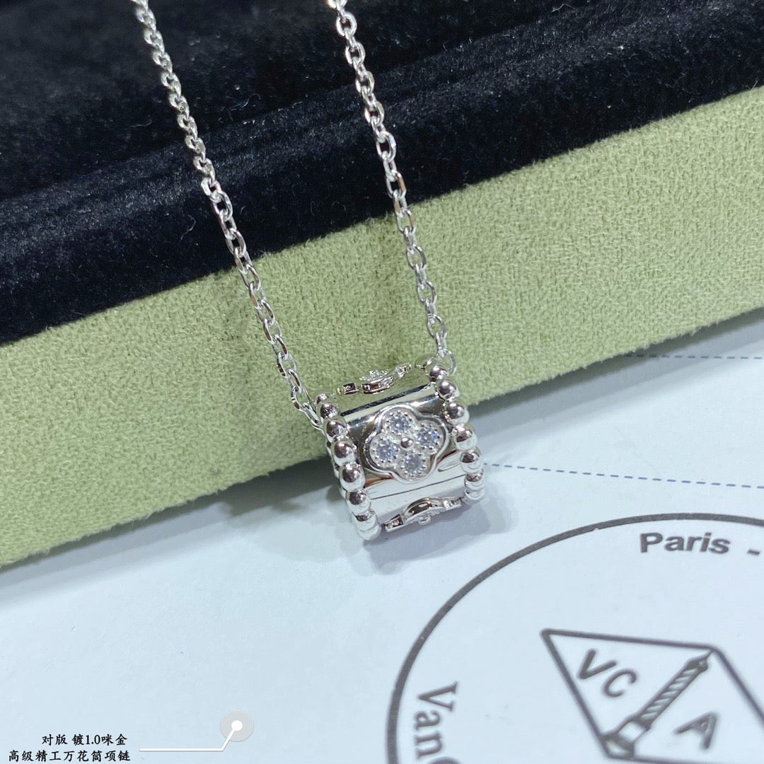 Van Cleef & Arpels Necklace