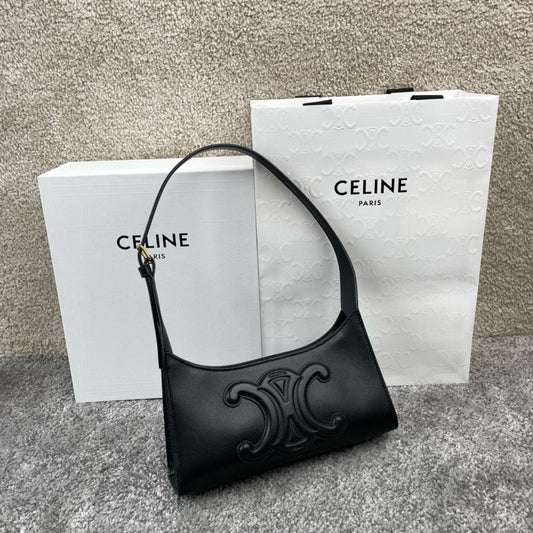 Celine Triomphe Hobo