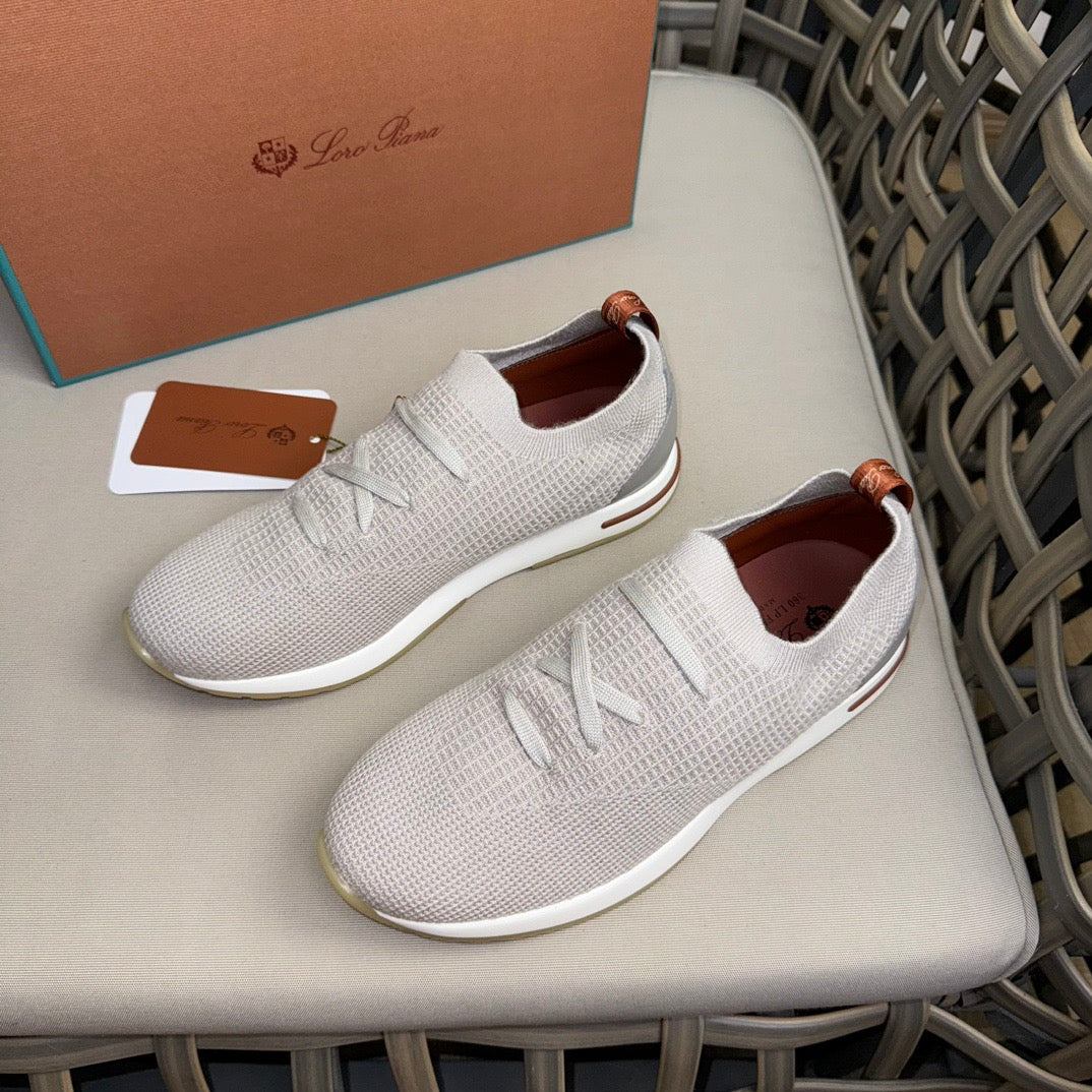 LP Sneakers