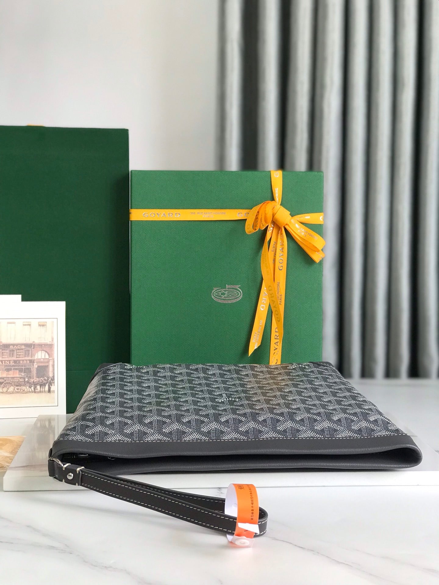 Goyard Conti