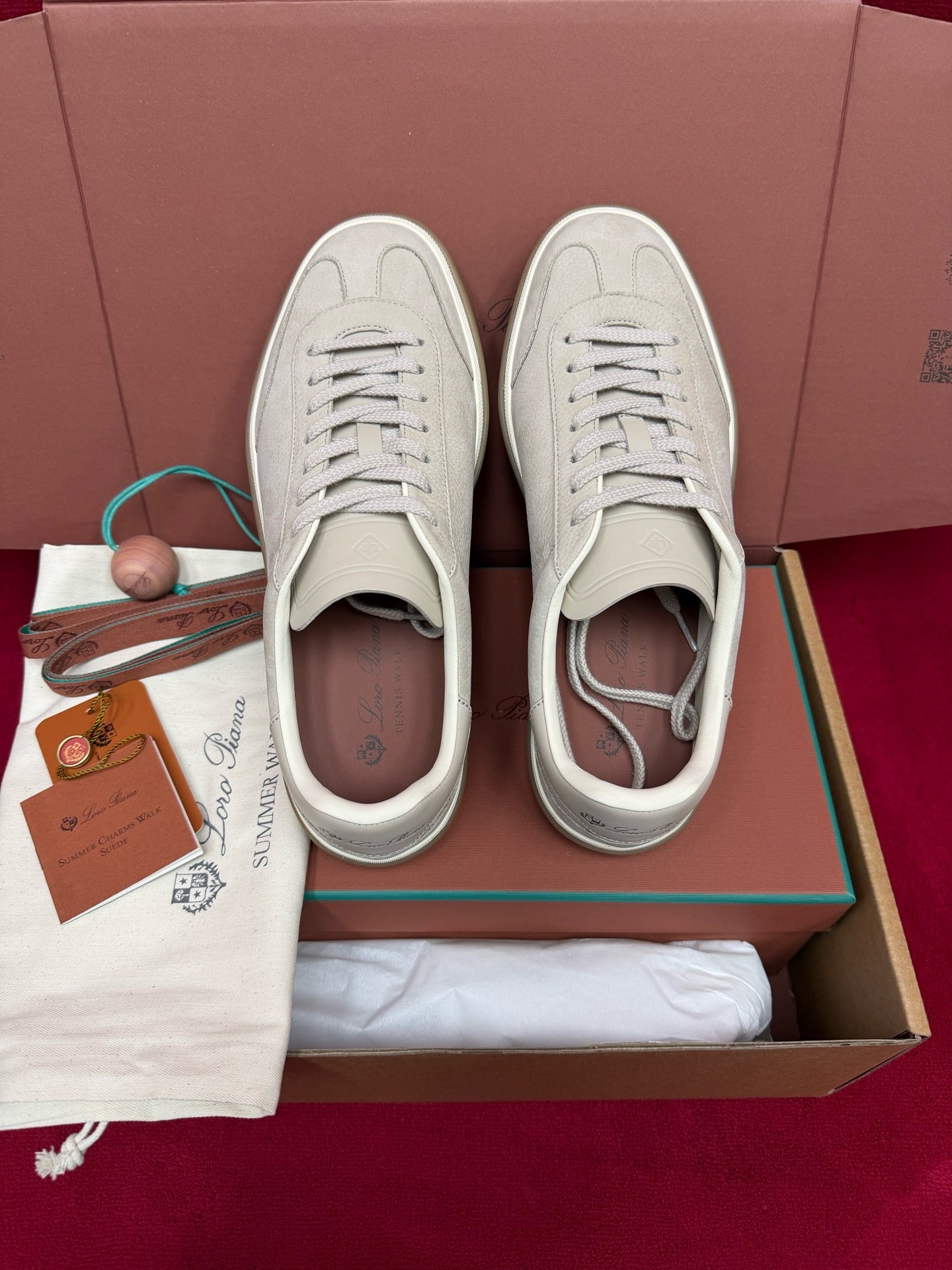 LP Sneaker