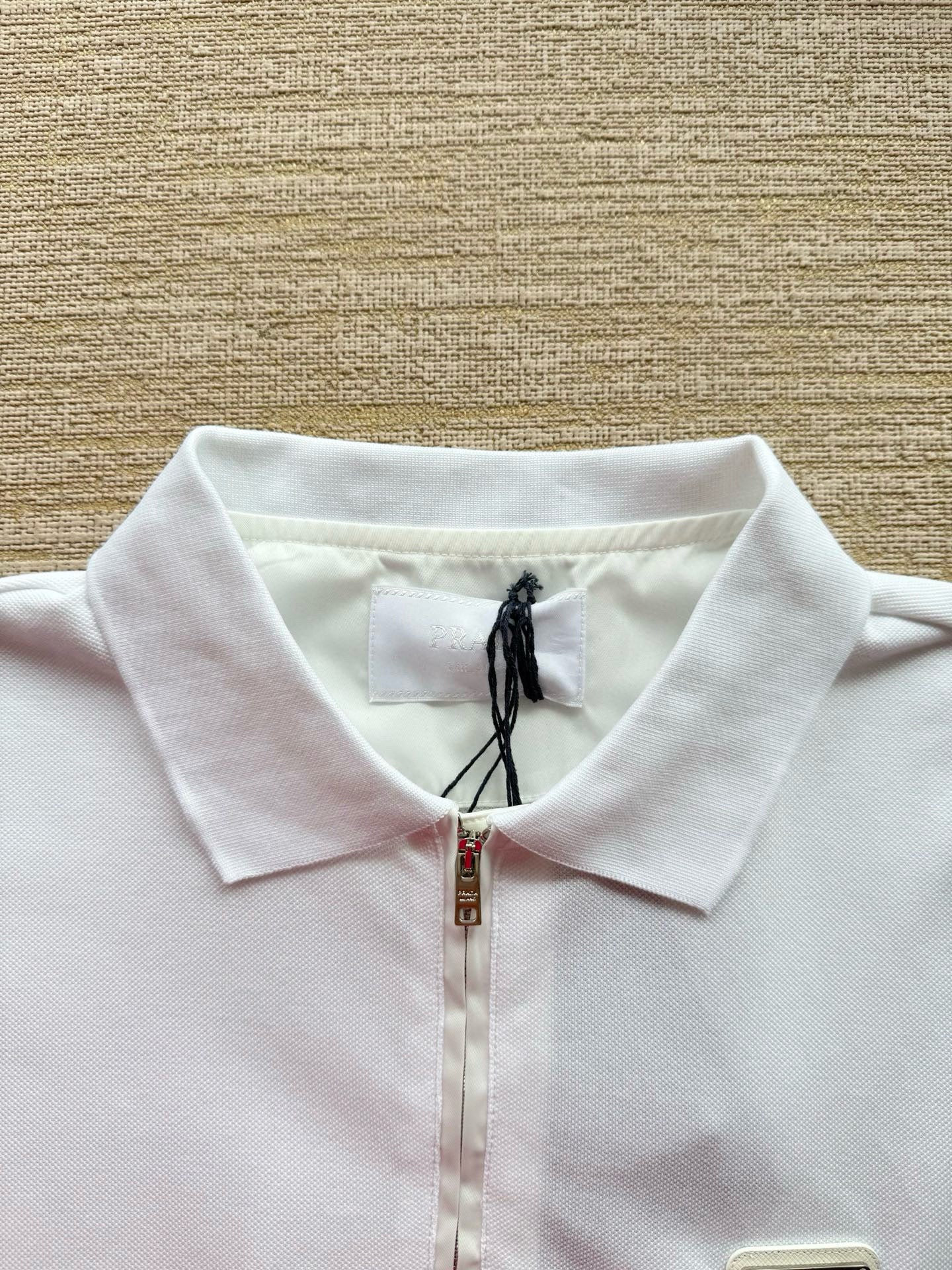 Prada T-Shirt