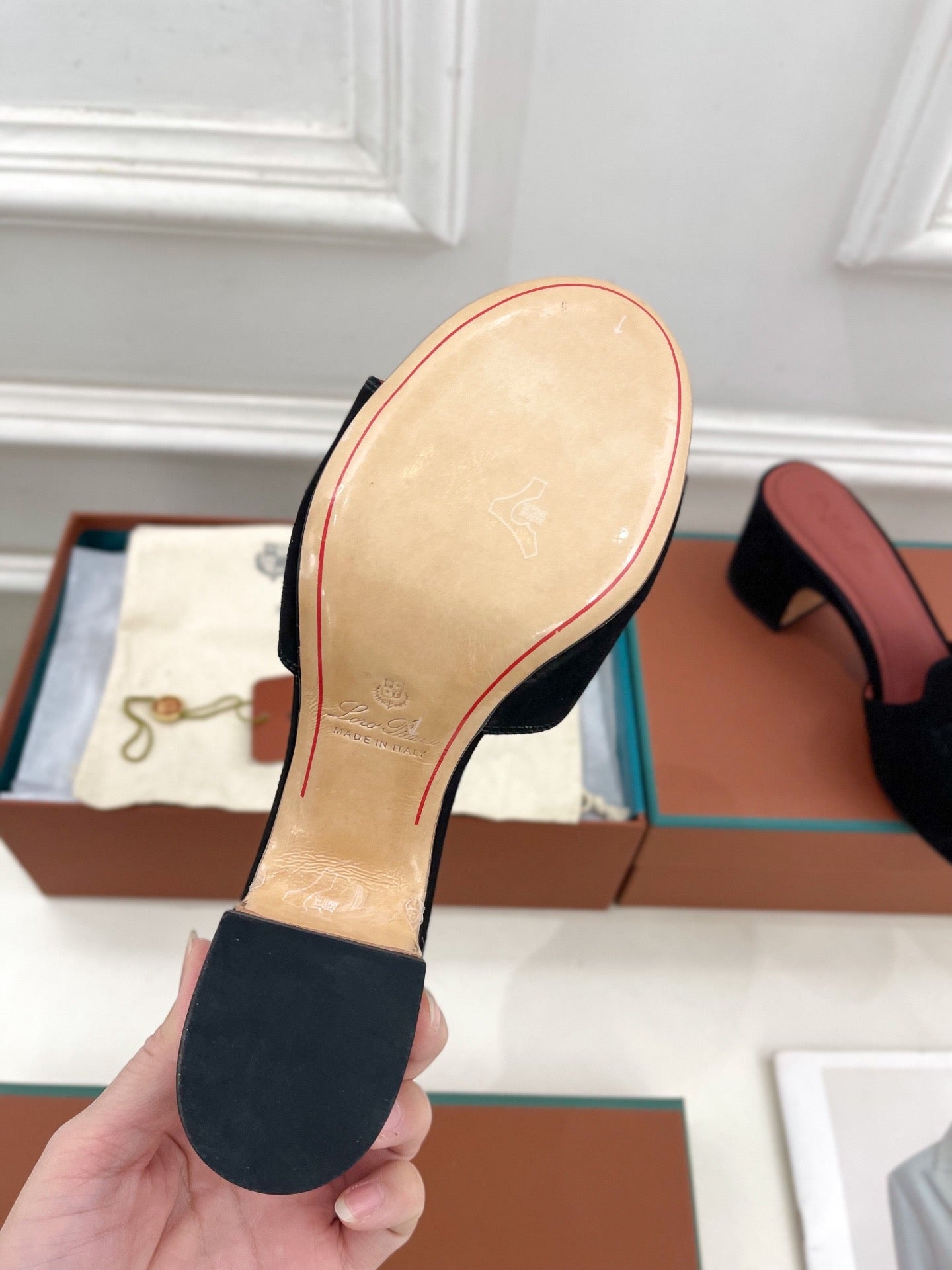 LP Sandals