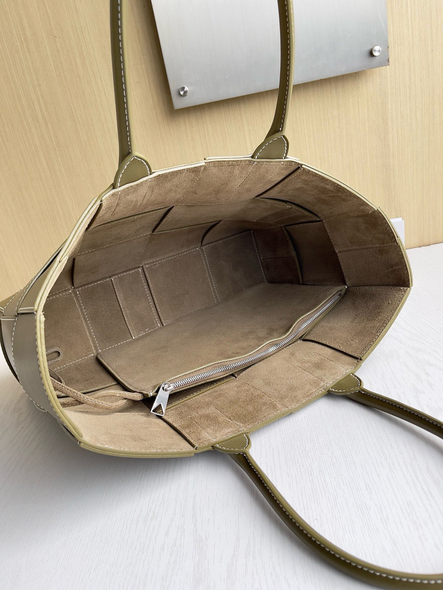 BV Arco Tote Bag