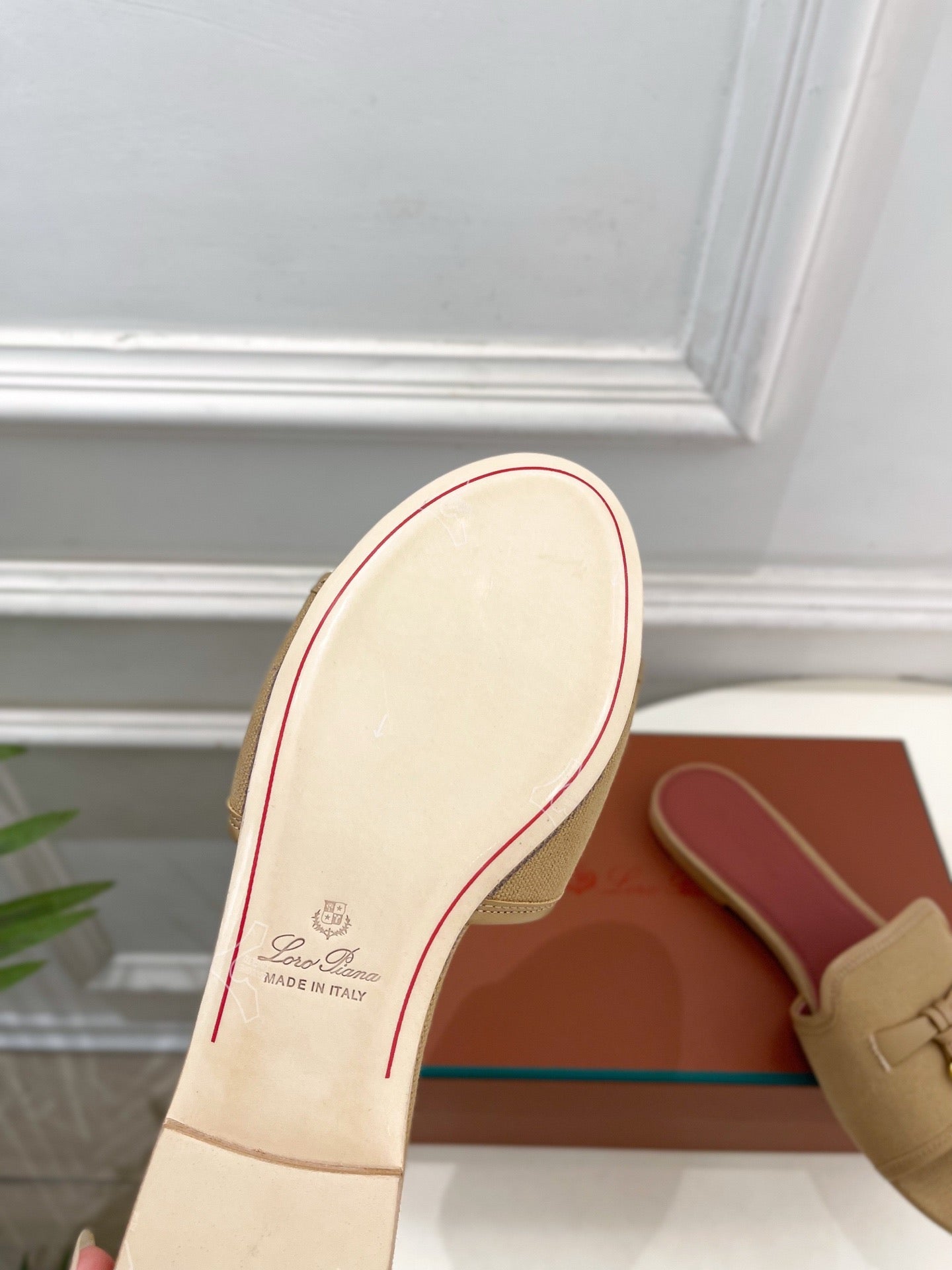 LP Sandals