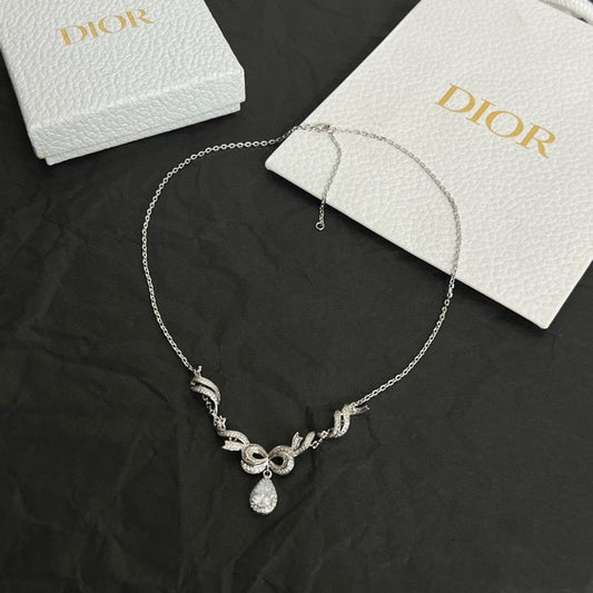 Collar Dior