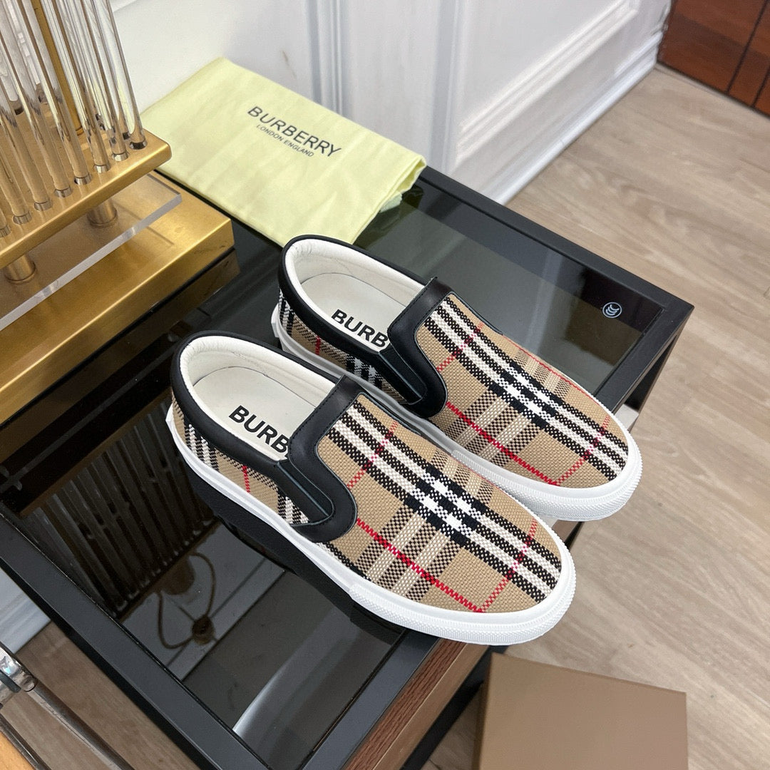 Burberry Sneakers