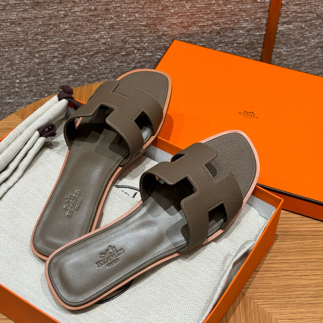 Hermes Slippers