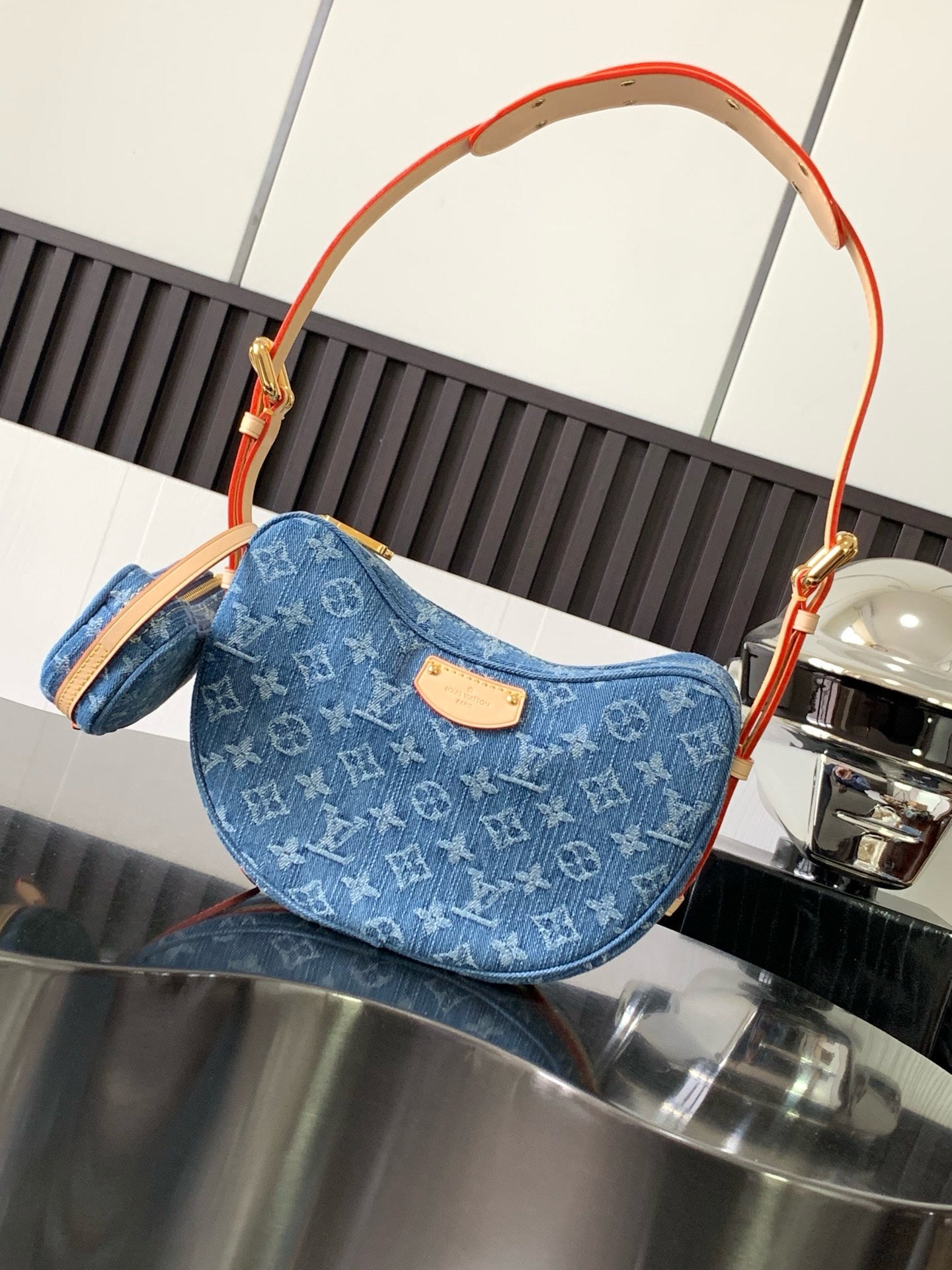 LV Denim Croissant Hobo M46856