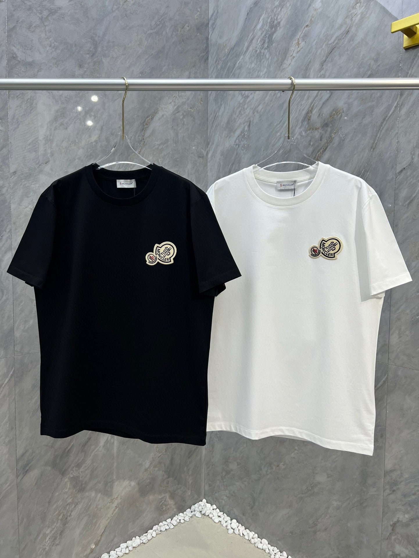 Moncler T-shirt