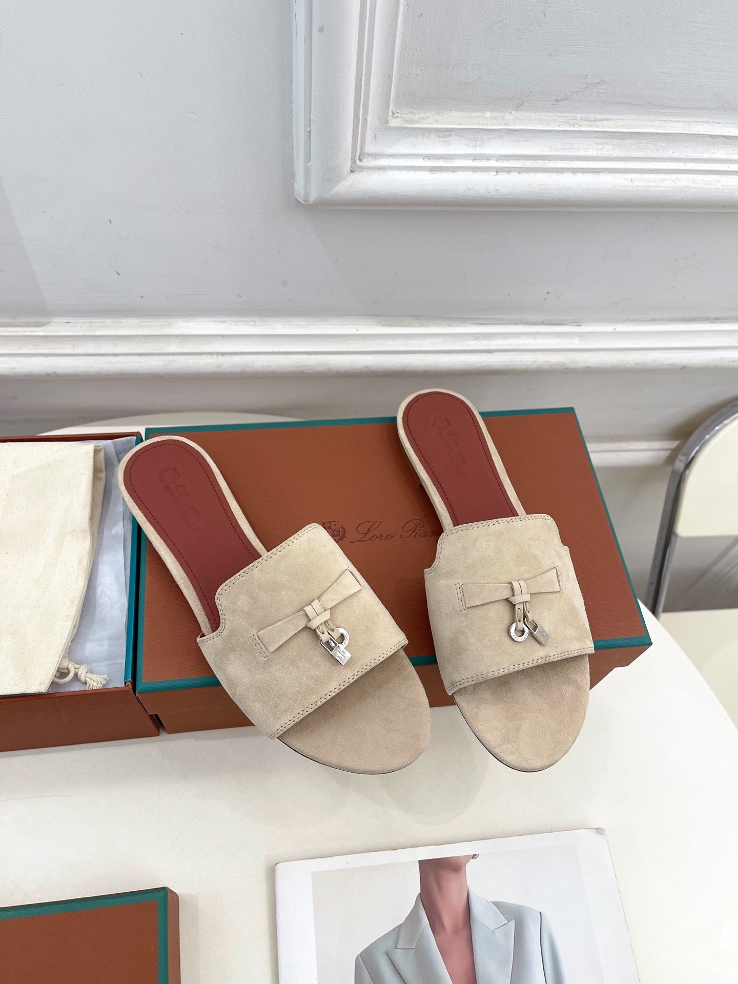 LP Sandals
