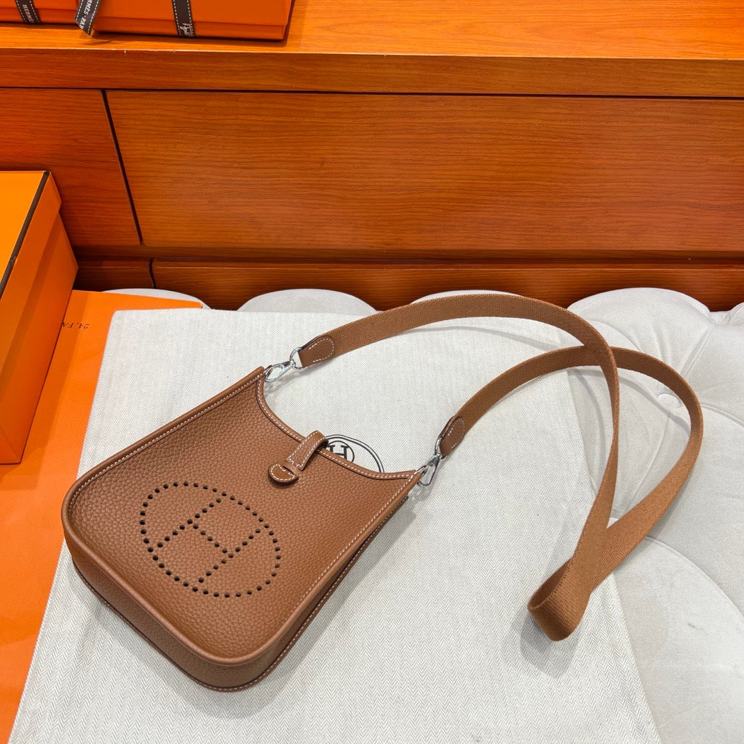 Hermes Evelyne 17