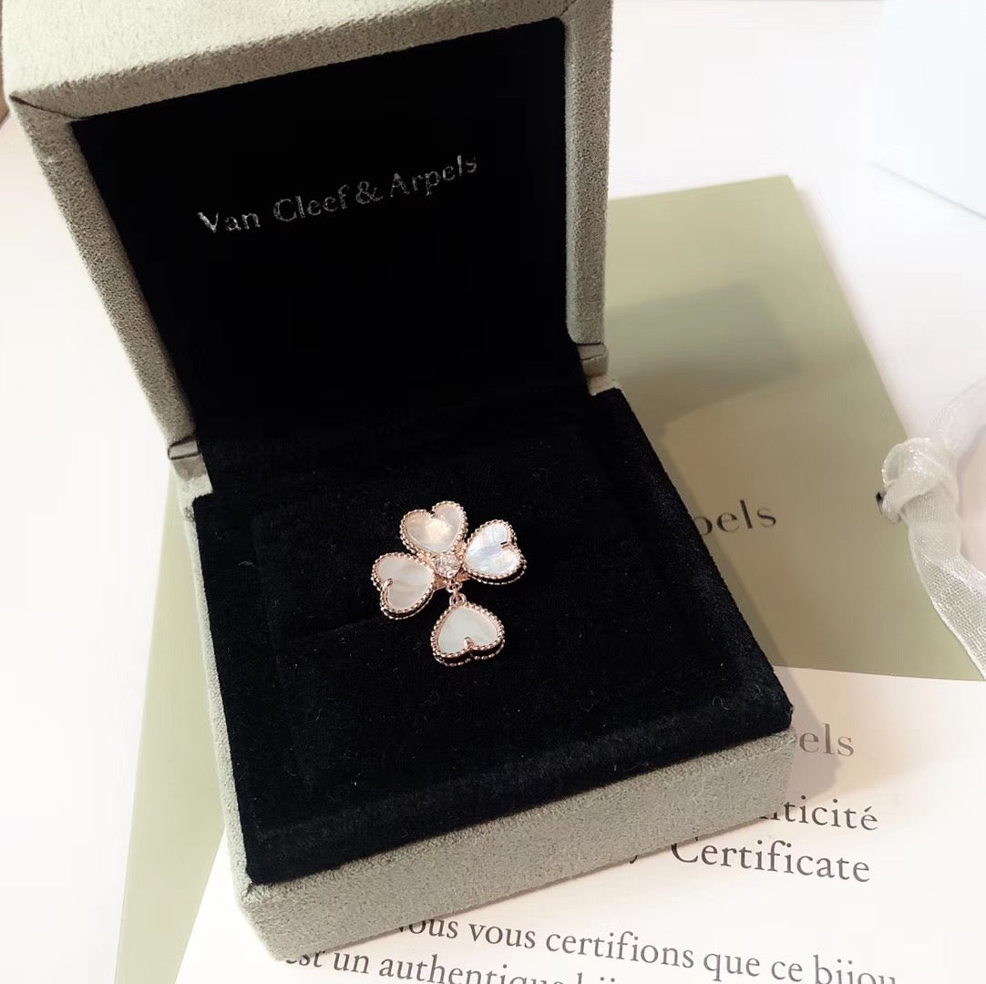 Van Cleef & Arpels Ring