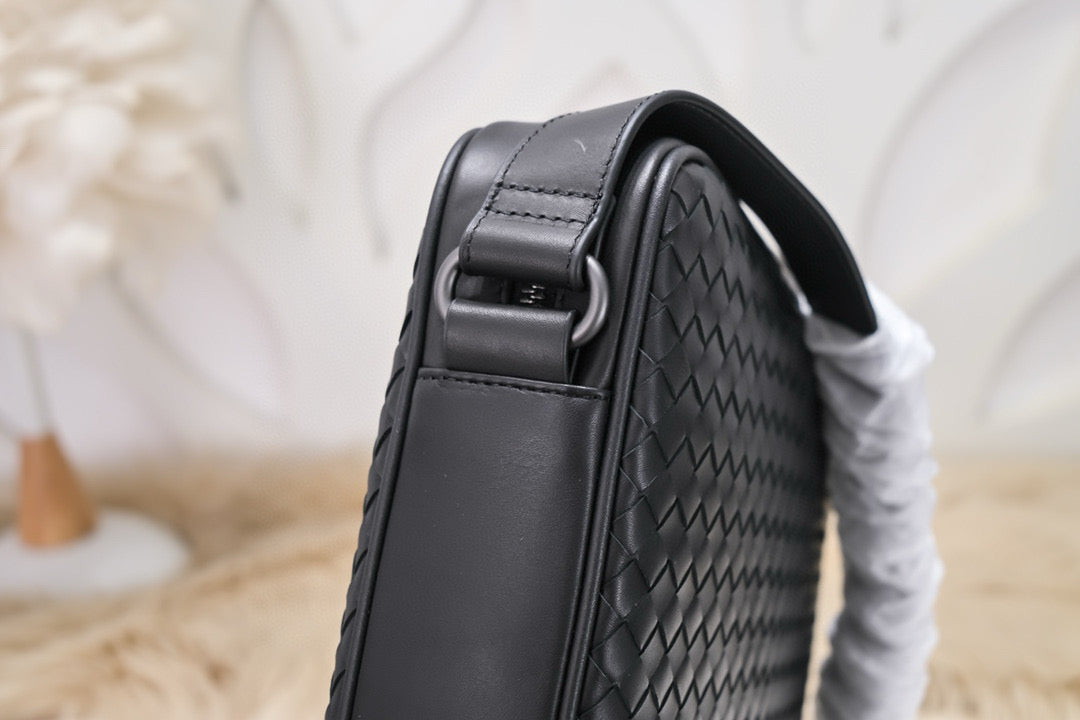 BV Cross Body Bag 27.30.6CM