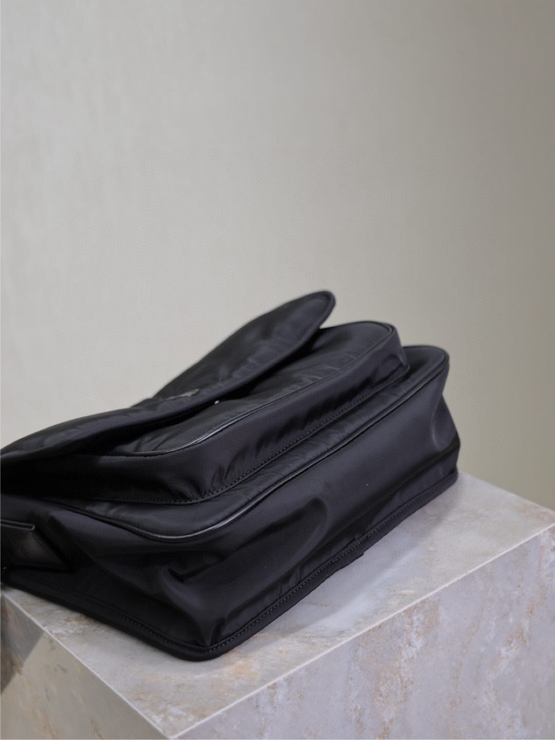 YSL SLING BAG 28×20×8.5cm