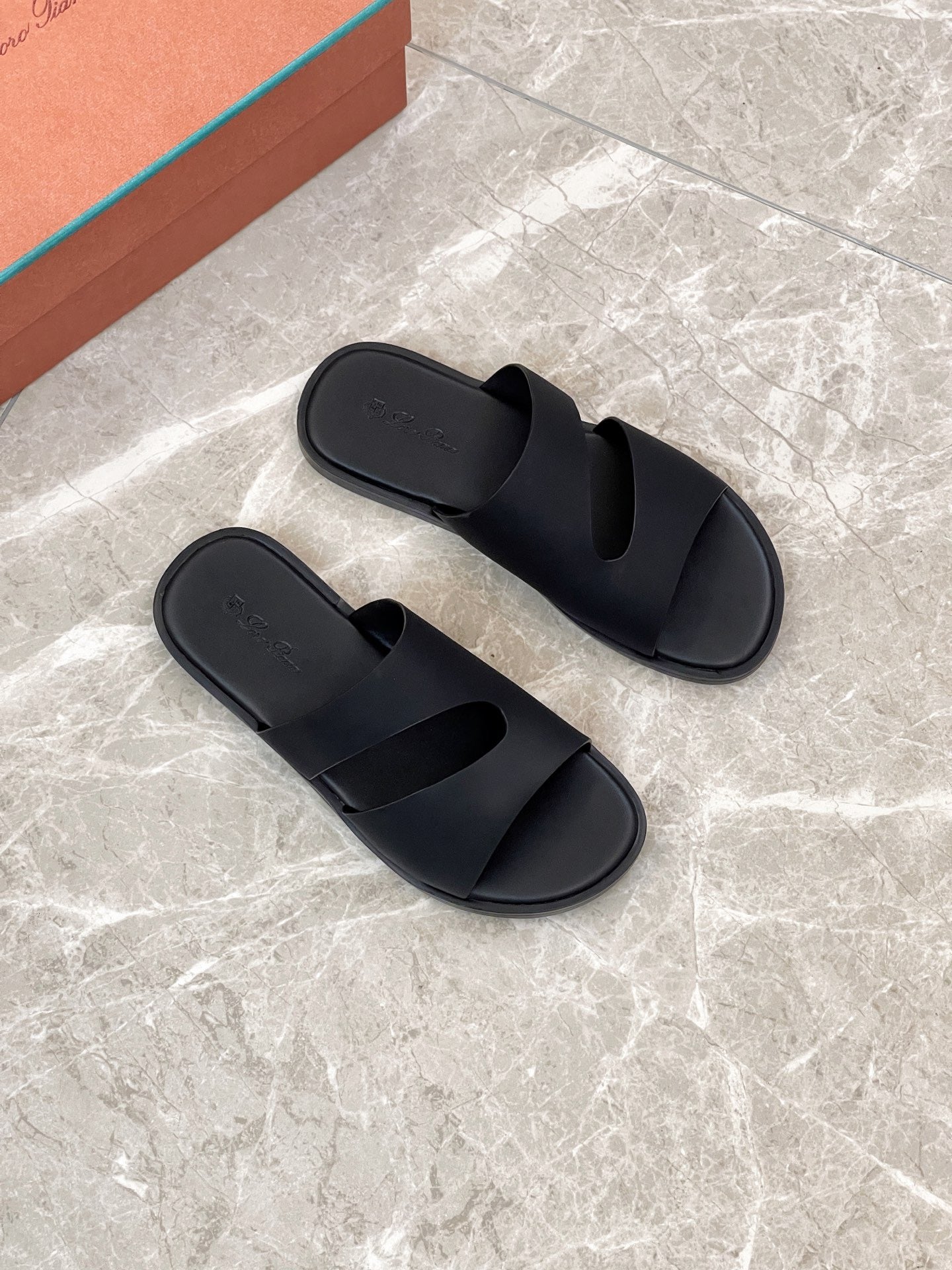 LP Sandals