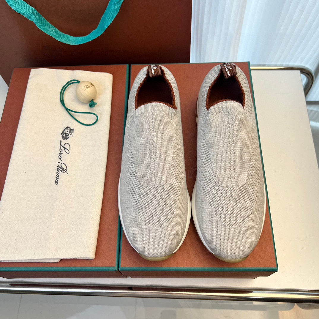LP Sneakers