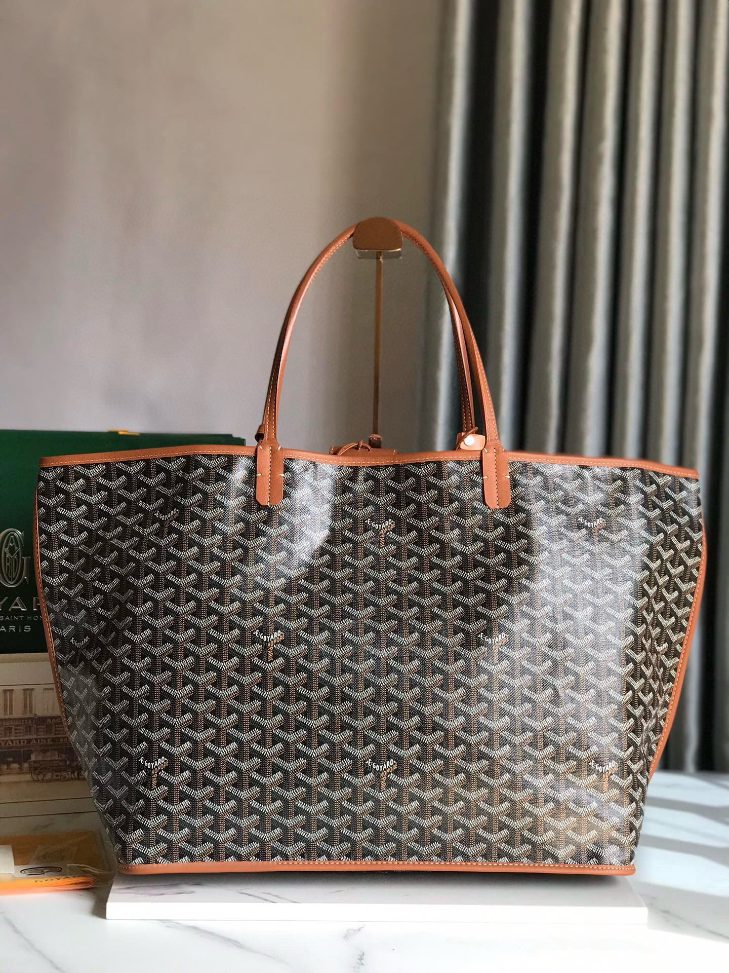 GOYARD REVERSIBLE ANJOU 39*32*19