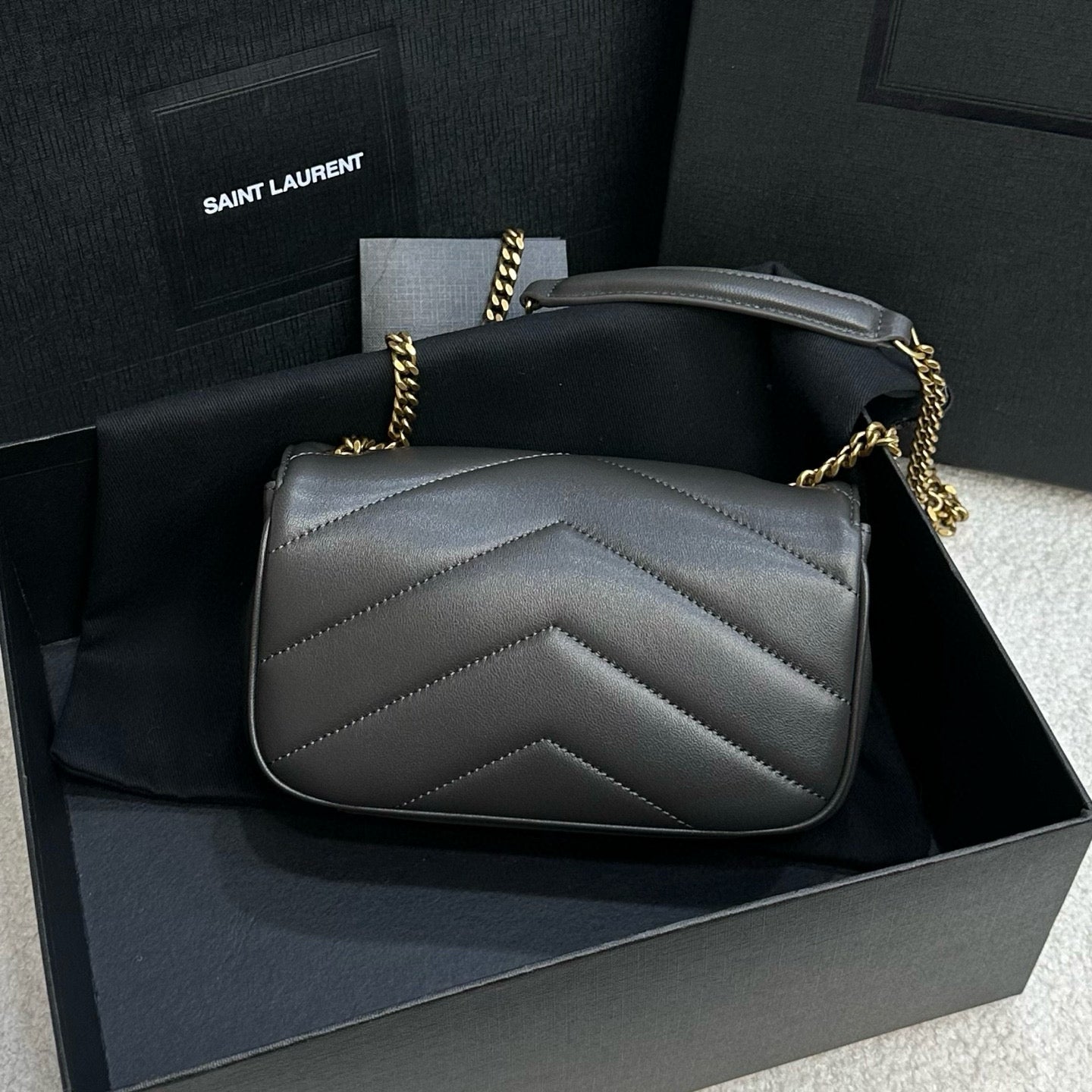 YSL Loulou Shoulder Bag 20x12x5cm