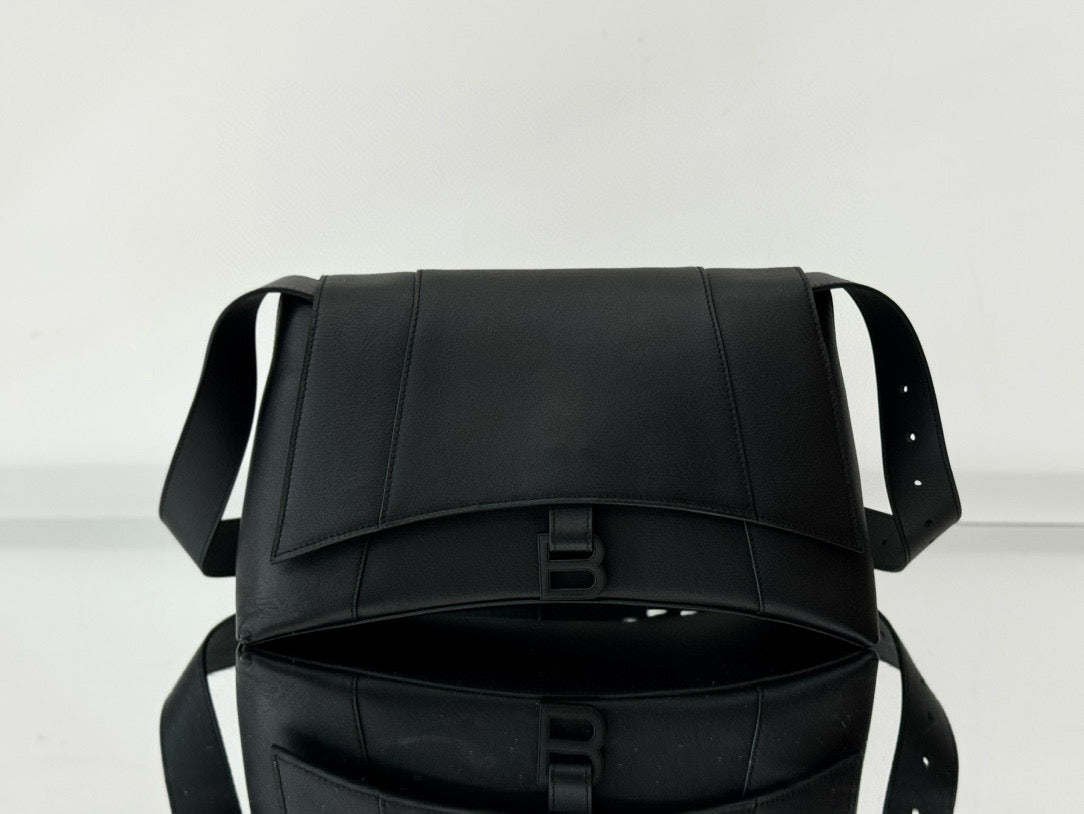 BLCG Hourglass Black Leather Downtown Shoulder Bag(30x17.3x10cm)