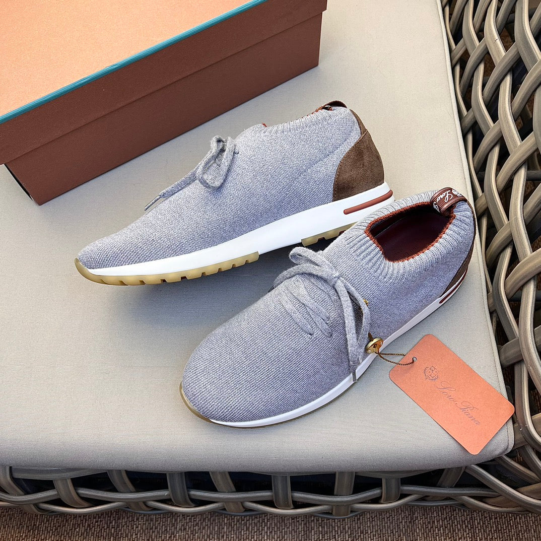 LP Sneakers