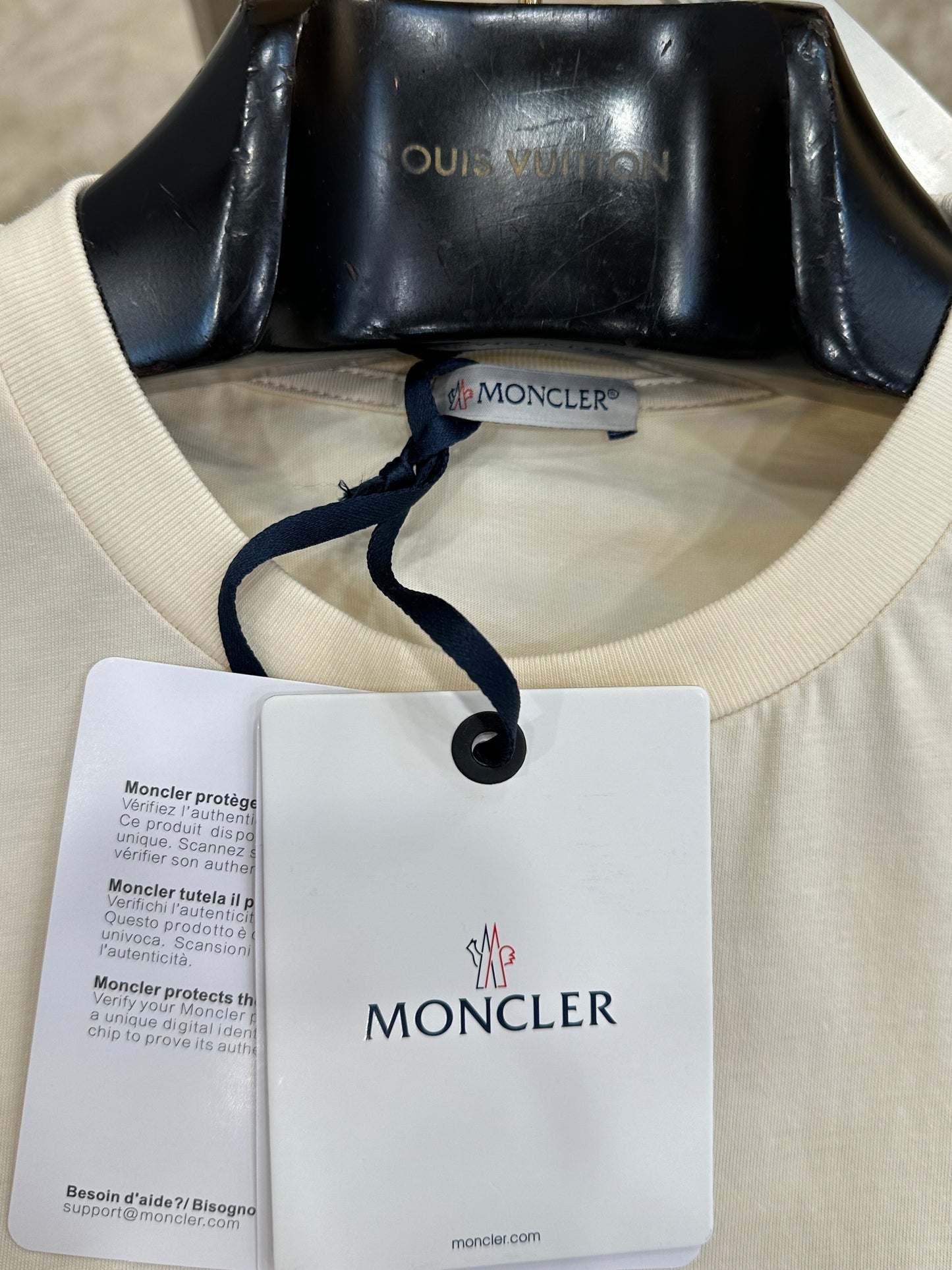 Moncler T-shirt