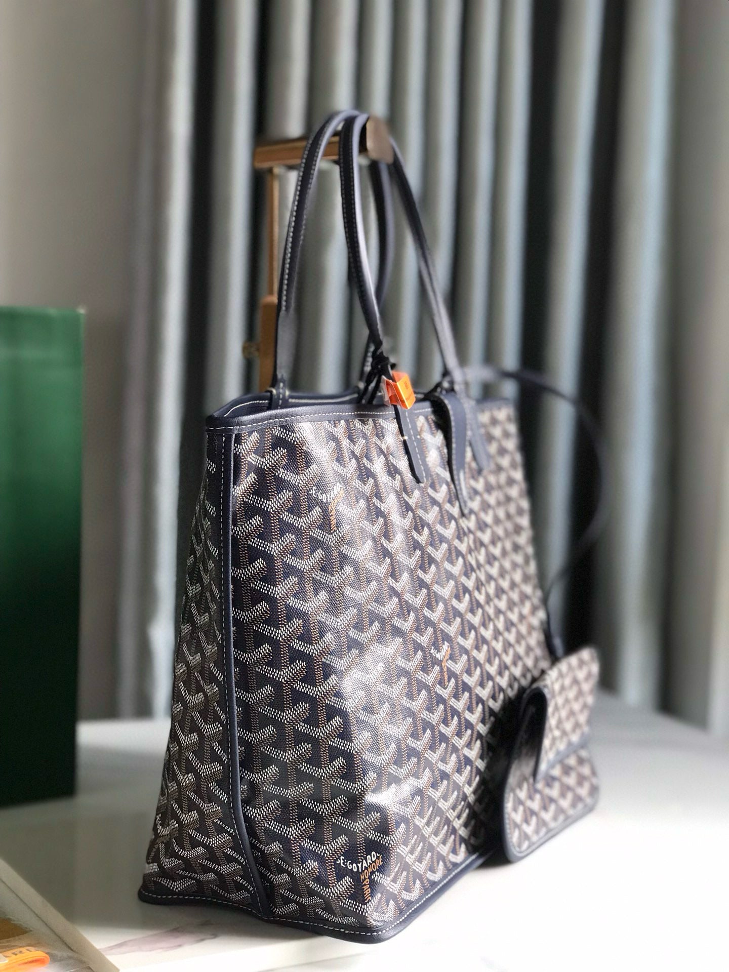 GOYARD REVERSIBLE ANJOU 34*28*15