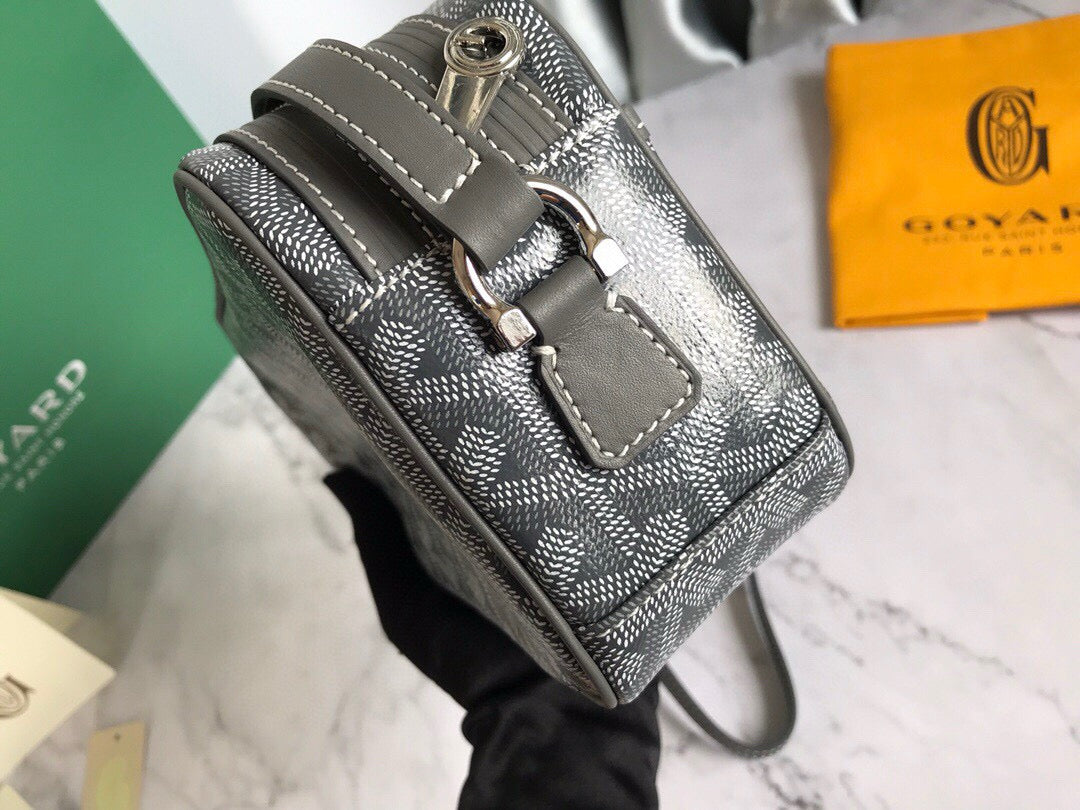 GOYARD CAP-VERT PM BAG
