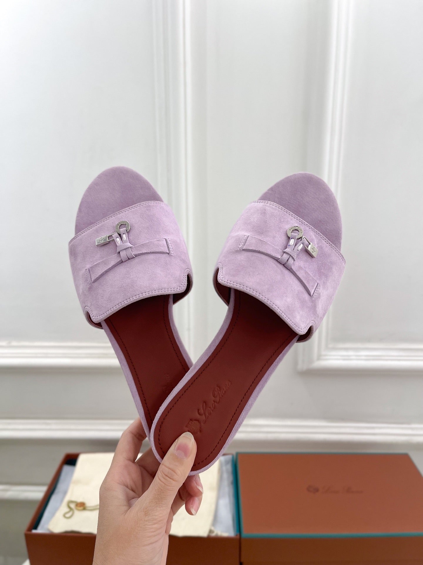 LP Sandals