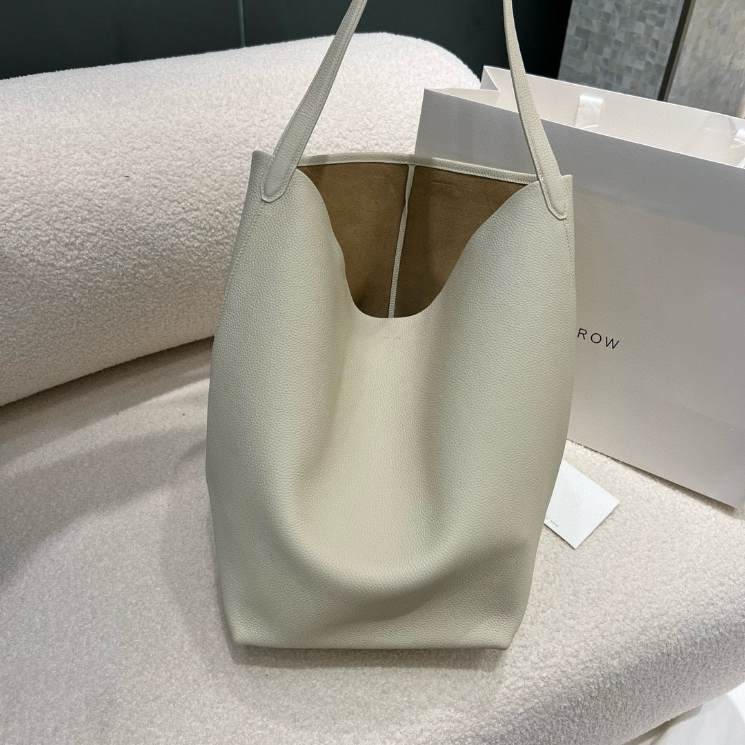 The Row Bucket Bag(44CM*38CM*21CM)