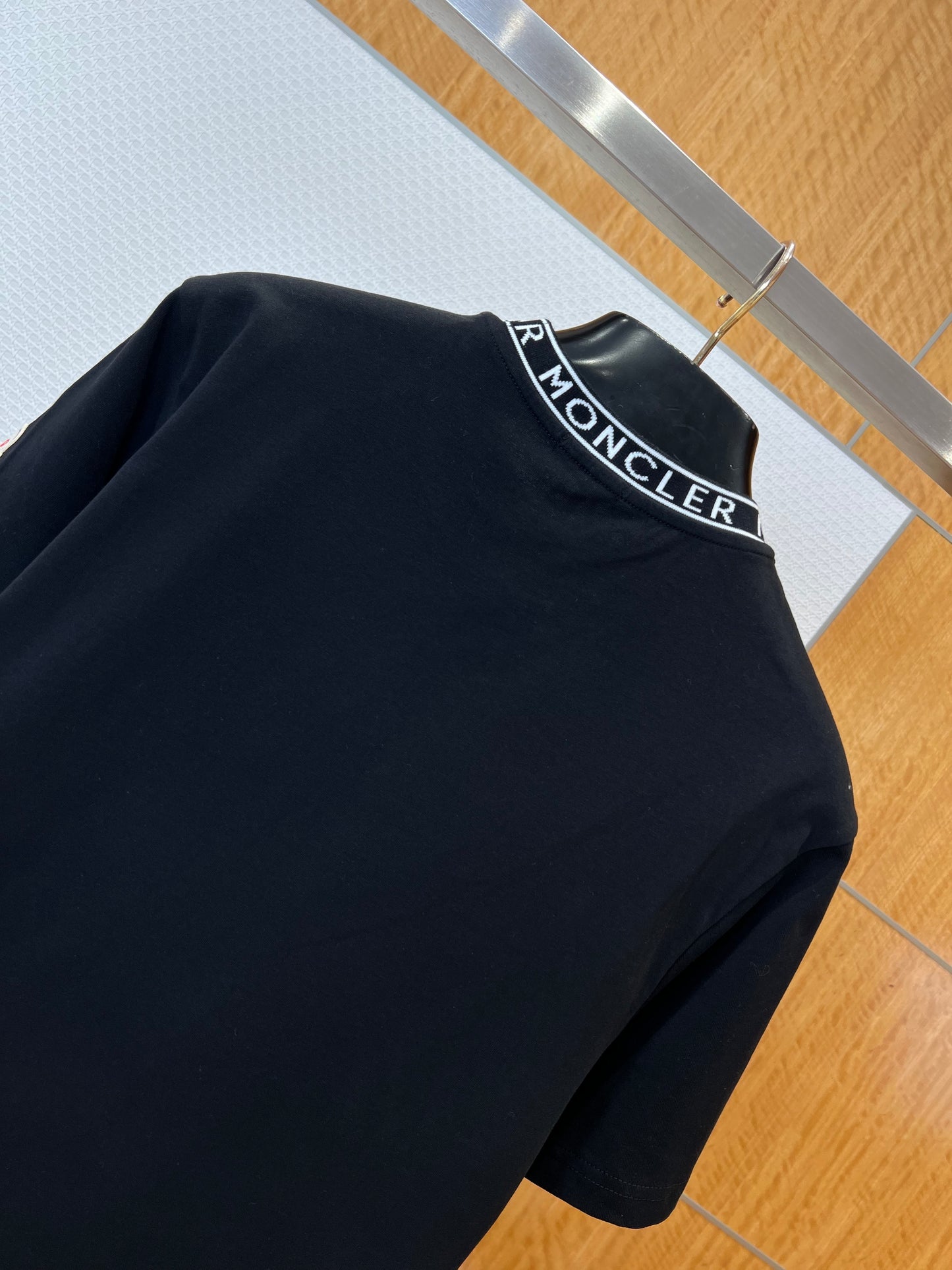 Moncler T-shirt