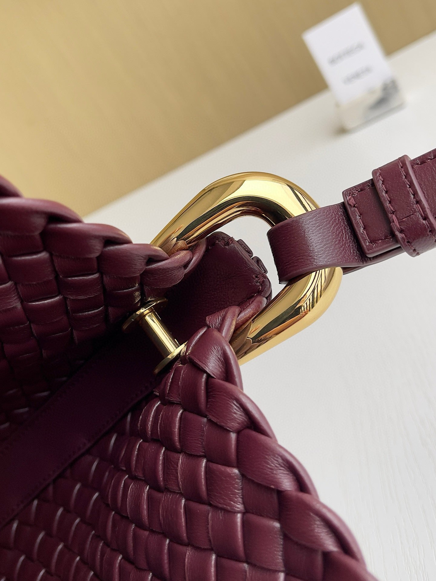 BV Clicker Shoulder Bag