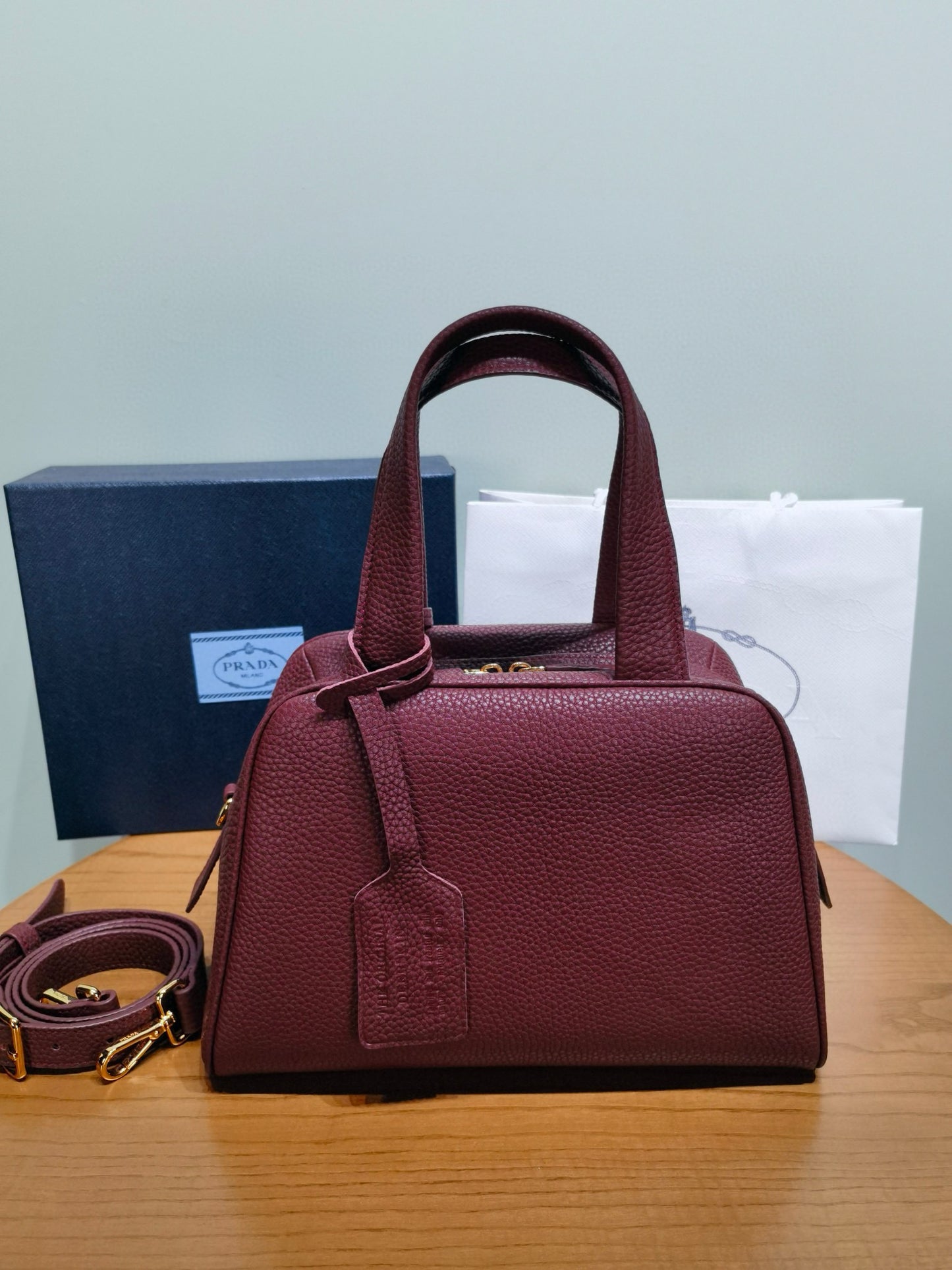 PD Leather Top-Handle Bag
 28x20x13cm