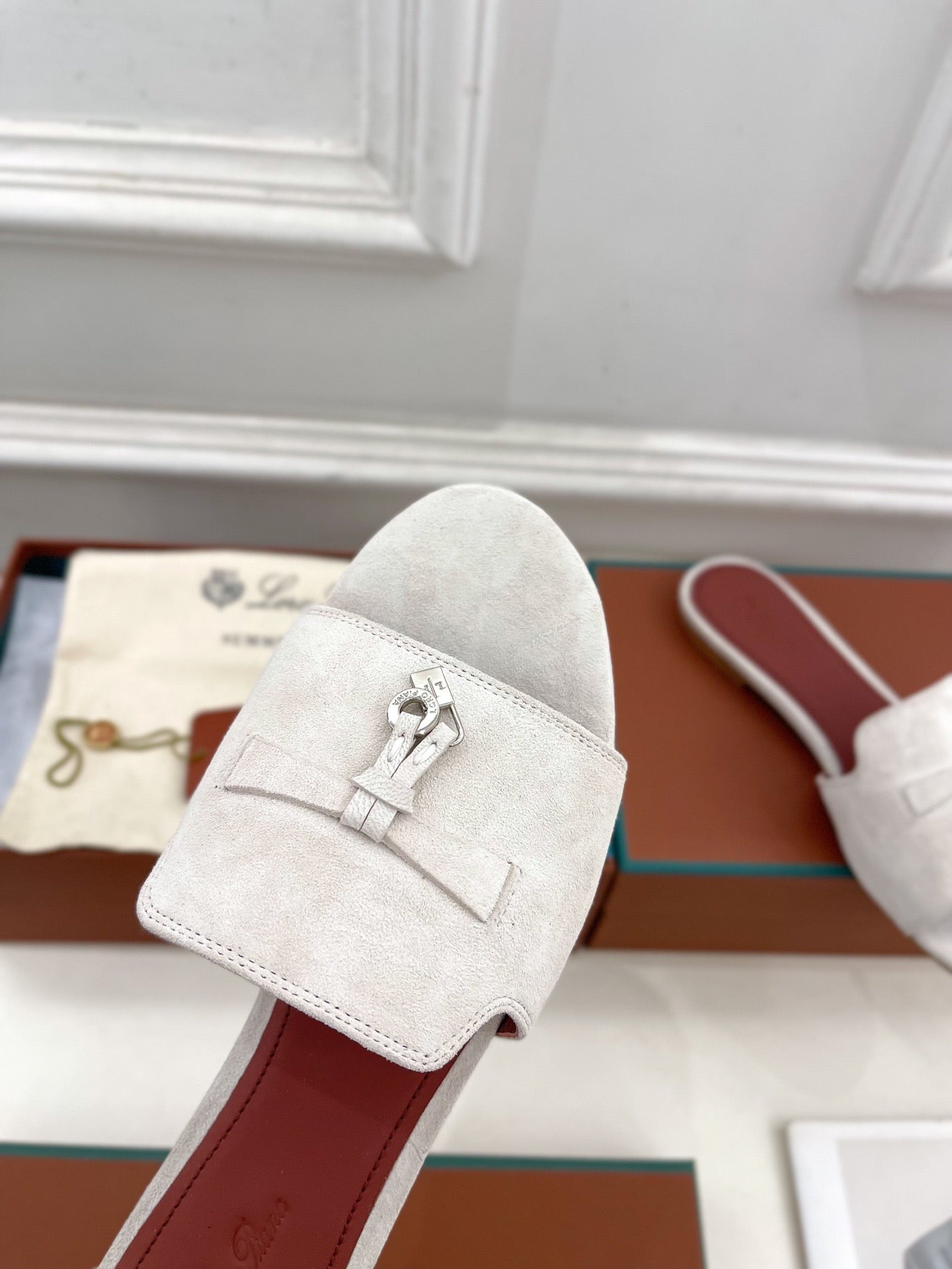 LP Sandals