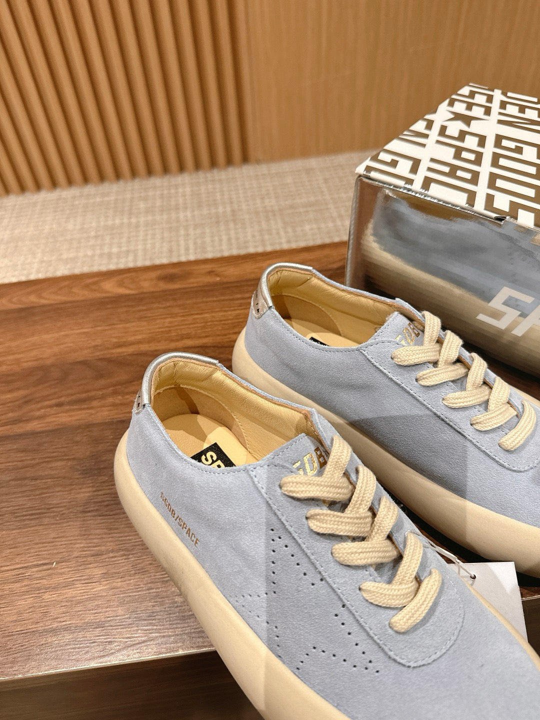 Golden Goose Sneaker