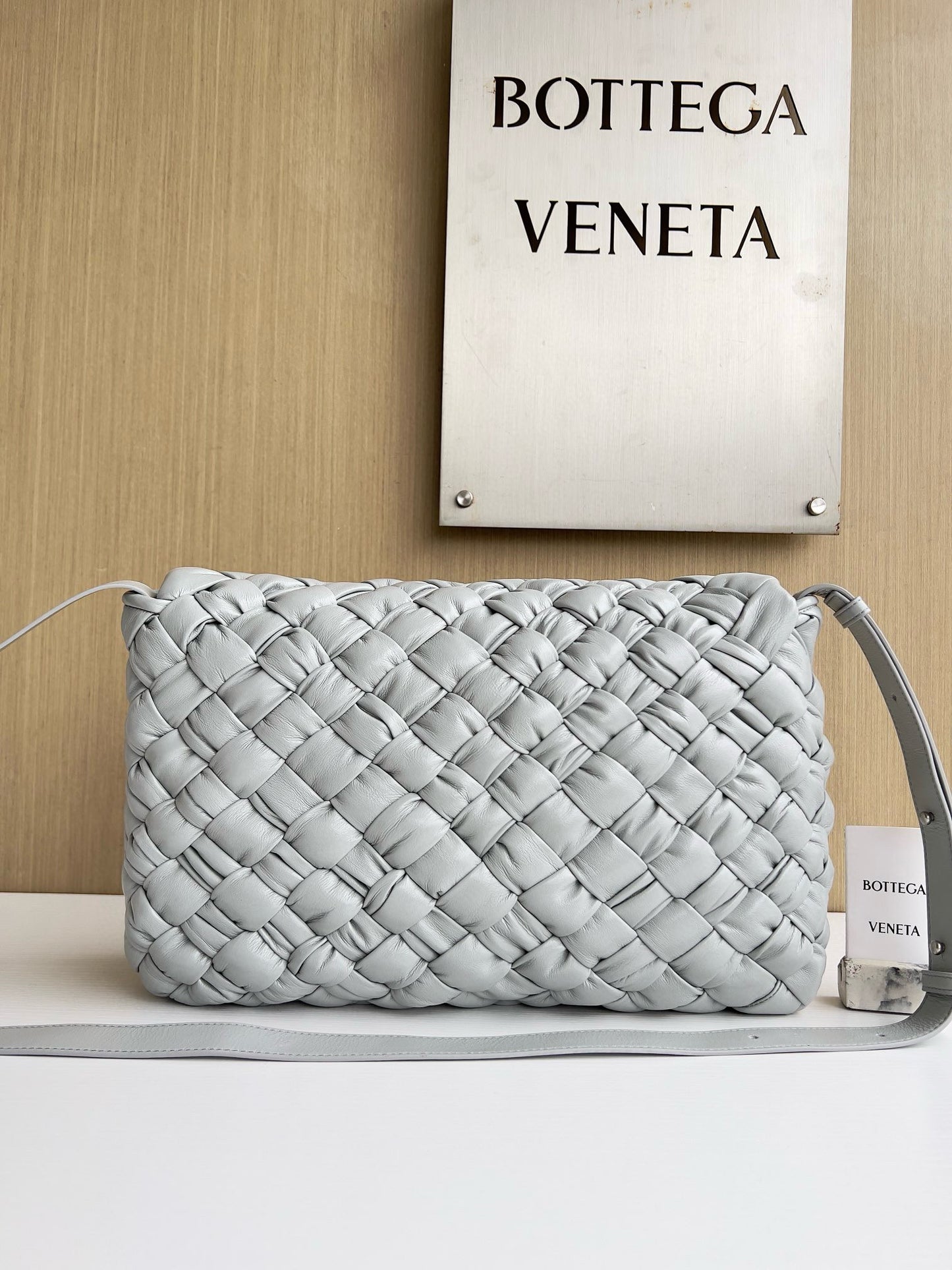 BV Foulard Rumple Messenger Bag