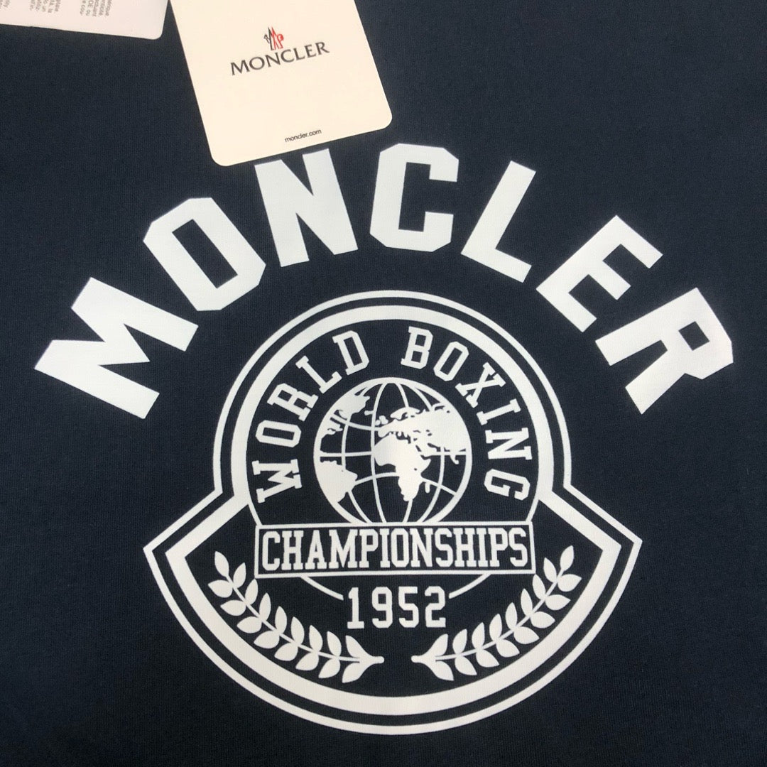 Moncler T-shirt