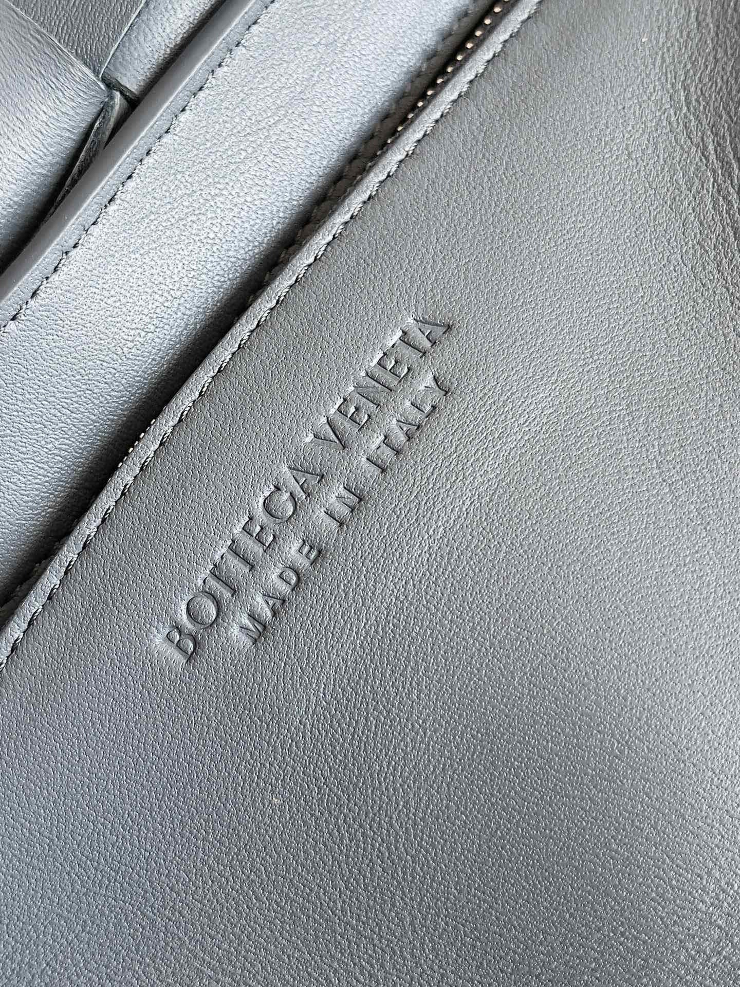 Bottega Veneta Cassette