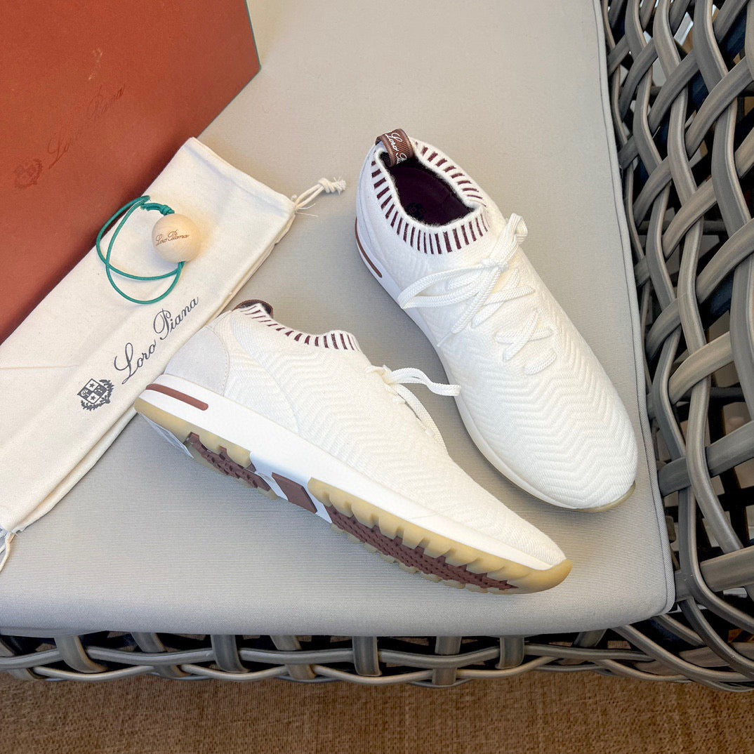 LP Sneakers