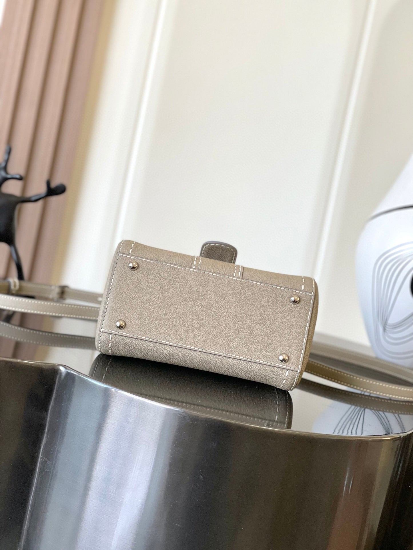 Delvaux Le Brilliant