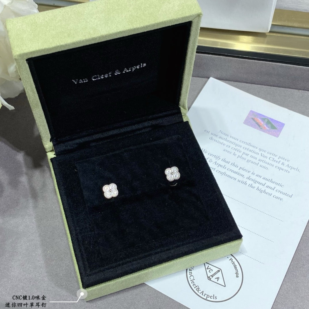 Van Cleef & Arpels Earrings