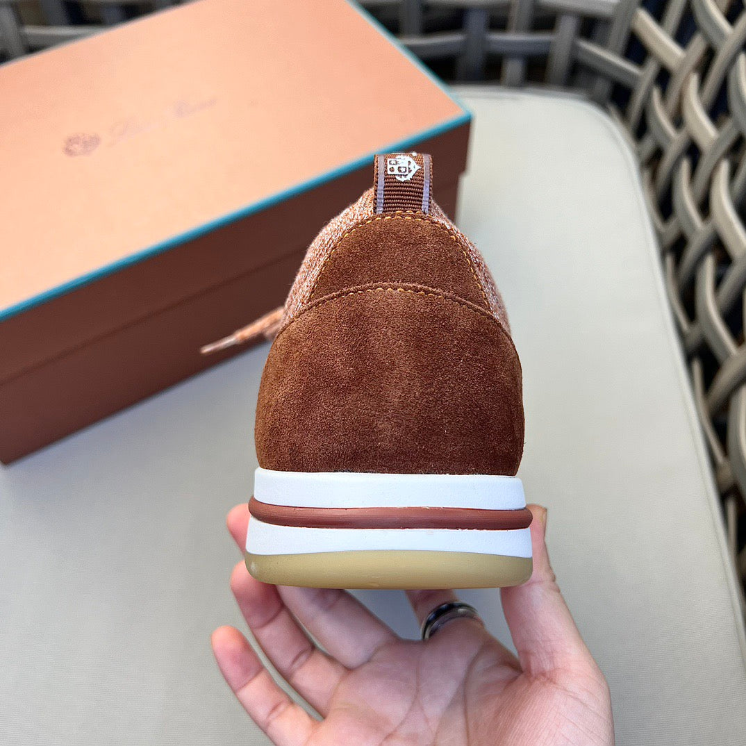 LP Sneakers