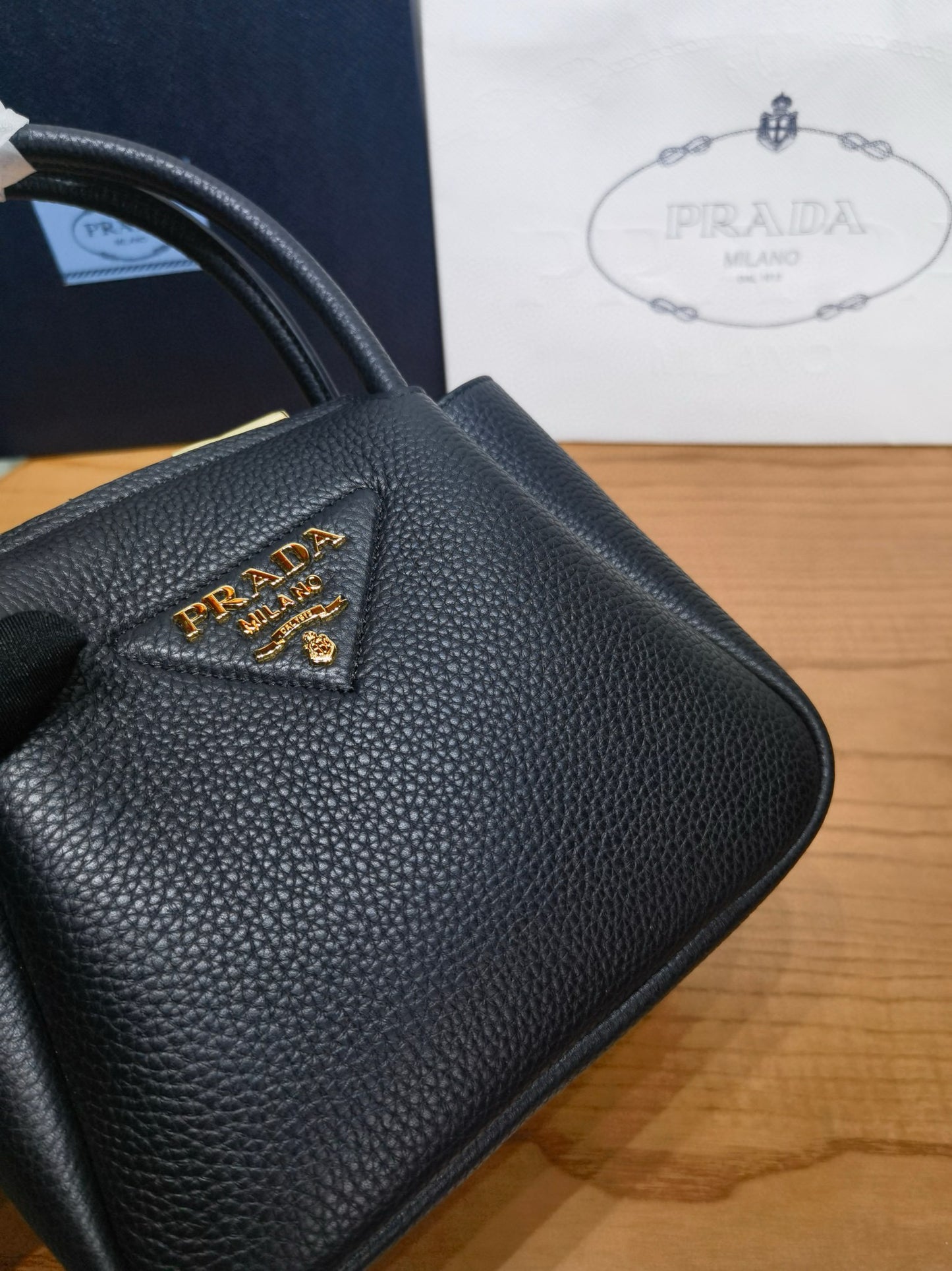PD Small Leather Tote Bag 19.5x18x9cm