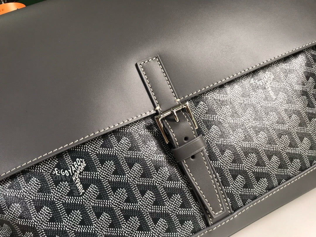 Goyard Messenger Bag 38x26x8cm