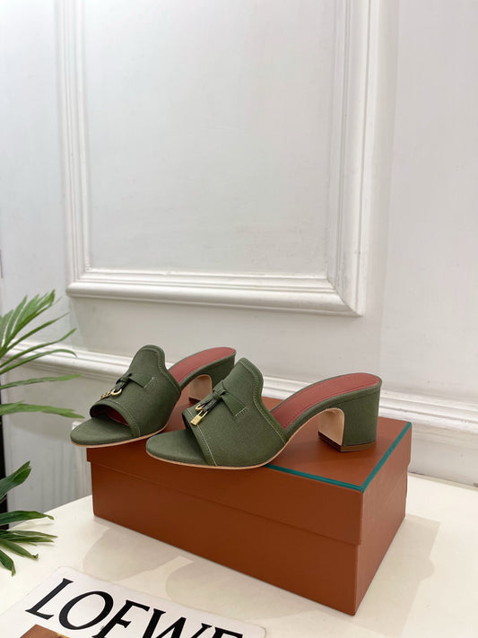 LP Sandals