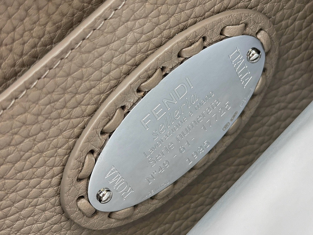 Fendi Peekaboo Bag (Small)