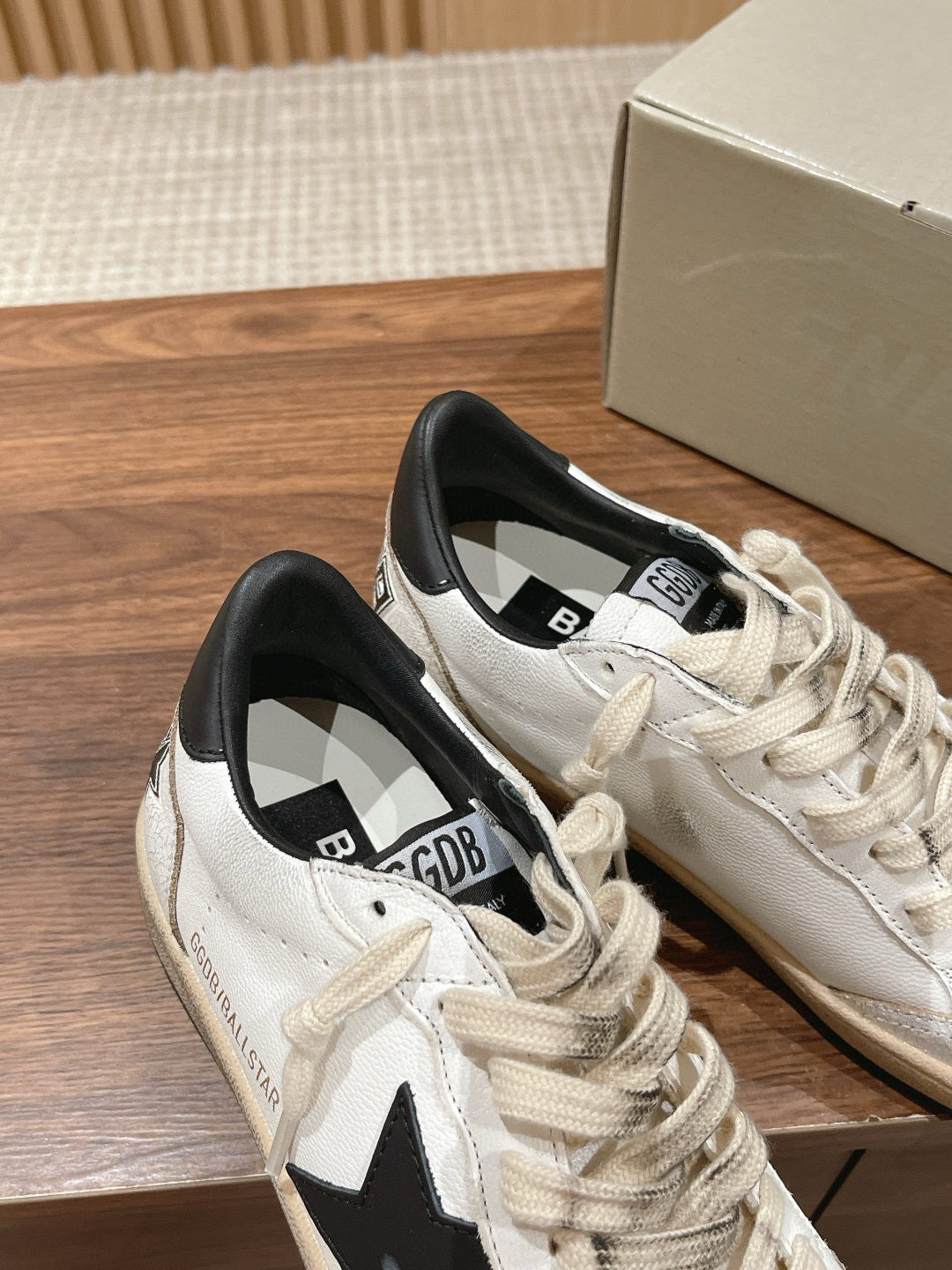 Golden Goose Sneaker