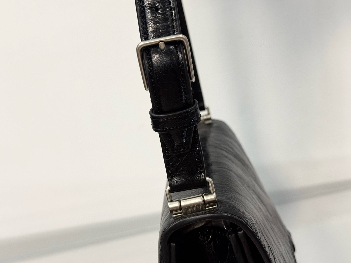 BLCG Crush Shoulder Bag
(25x15x8cm)